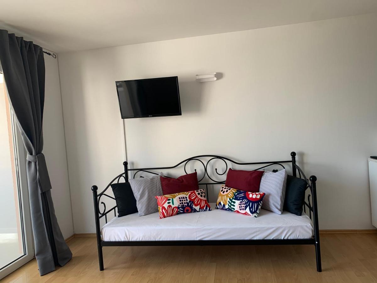 Apartments Villa Ohana Kastela Ngoại thất bức ảnh